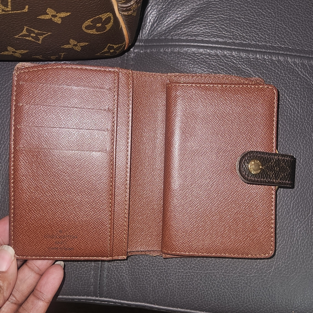 Louis Vuitton LV Deauville Monogram w/ Wallet - Picture 8 of 16